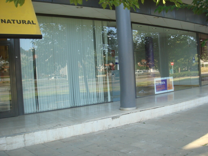 Local comercial en Venta en Castelldefels Barcelona CAN BOU