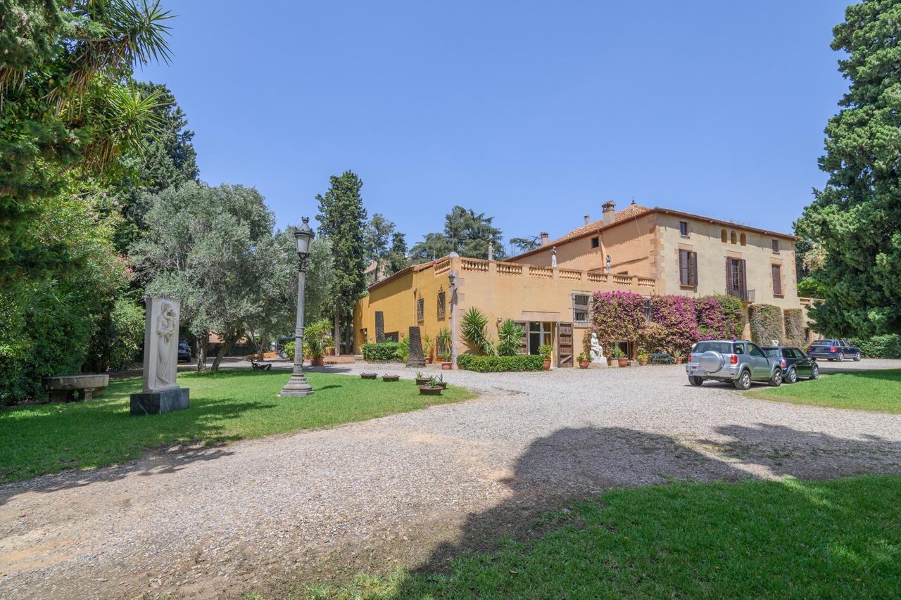 Masía del sigo XVIII en Esplugues de Llobregat - Casa Fàbregas foto 2