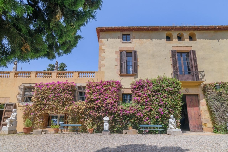 Masía del sigo XVIII en Esplugues de Llobregat - Casa Fàbregas foto 1