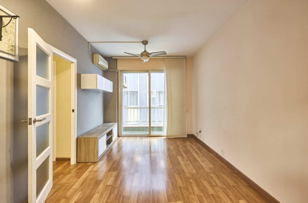 Piso en Venta en Hospitalet De Llobregat Barcelona SANTA EULALIA