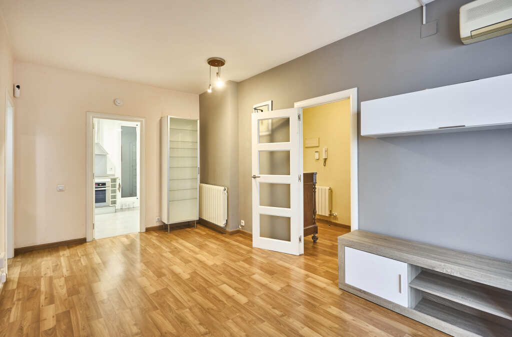 Piso en Venta en Hospitalet De Llobregat Barcelona SANTA EULALIA