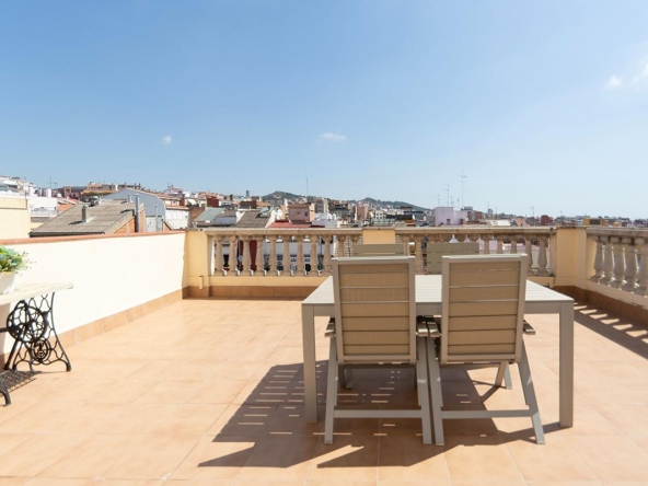 PISO ALTO CON GRAN TERRAZA Y ESPECTACULARES VISTAS foto 1