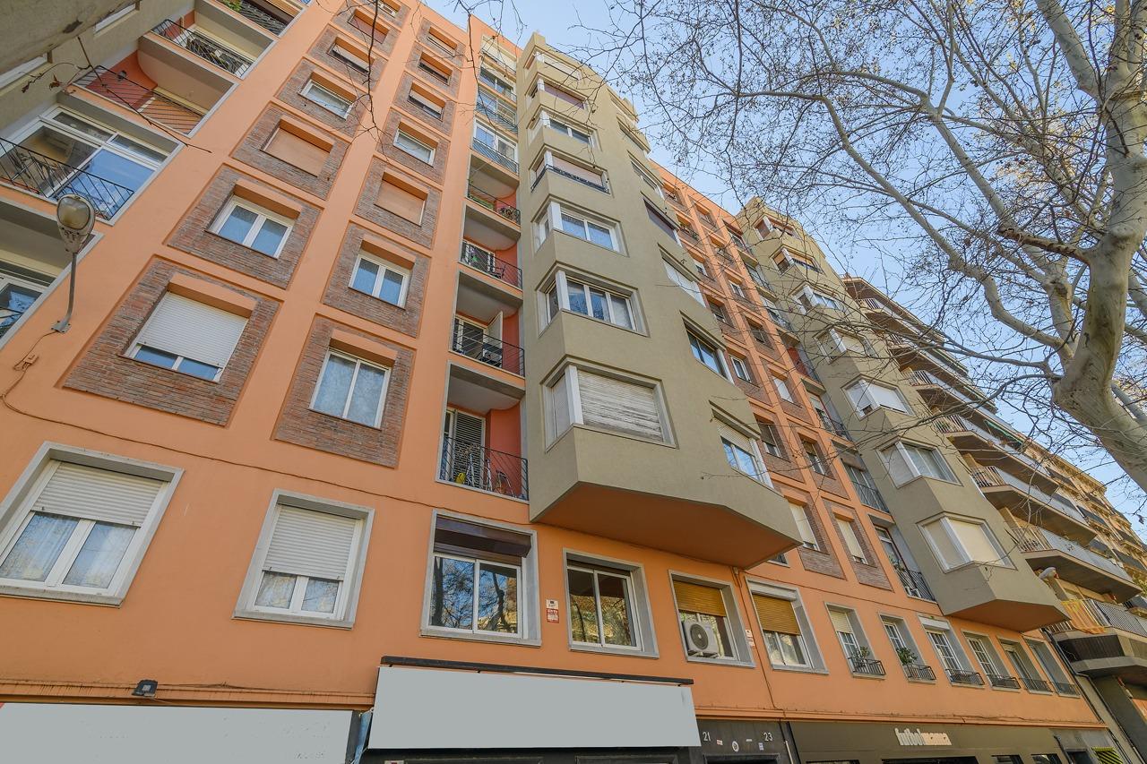 Piso a reformar y muchas posibilidades en pleno Sant Antoni foto 1