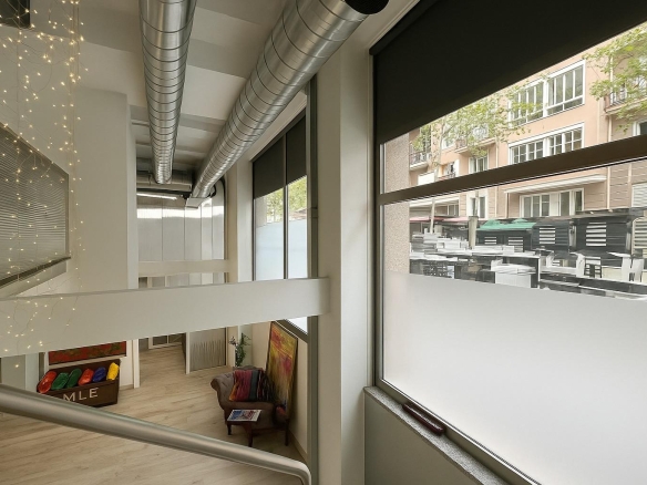 GRAN LOCAL EN VENTA A PIE DE CALLE EN GALVANY. foto 3