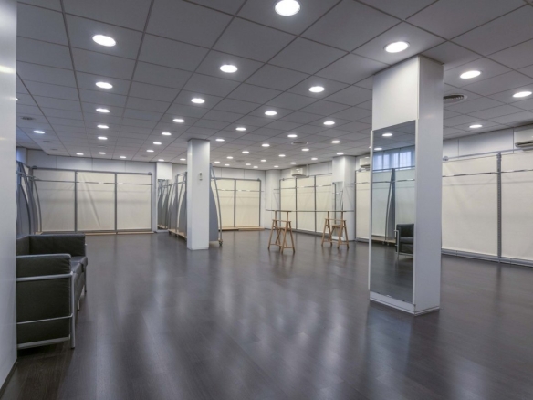 Oficina de 300 m² en pleno Eixample Esquerra – Ideal para negocio o inversión foto 8