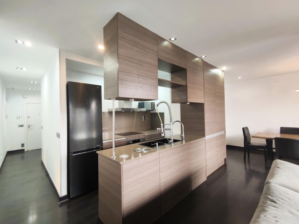Exclusivo ático dúplex con terraza al sol en la Nova Esquerra de l'Eixample! foto 7