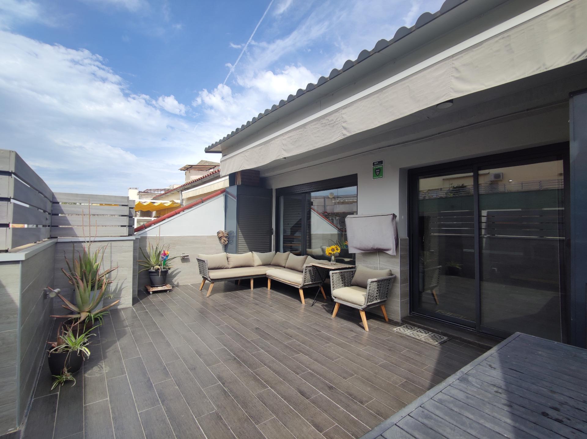Exclusivo ático dúplex con terraza al sol en la Nova Esquerra de l'Eixample! foto 1