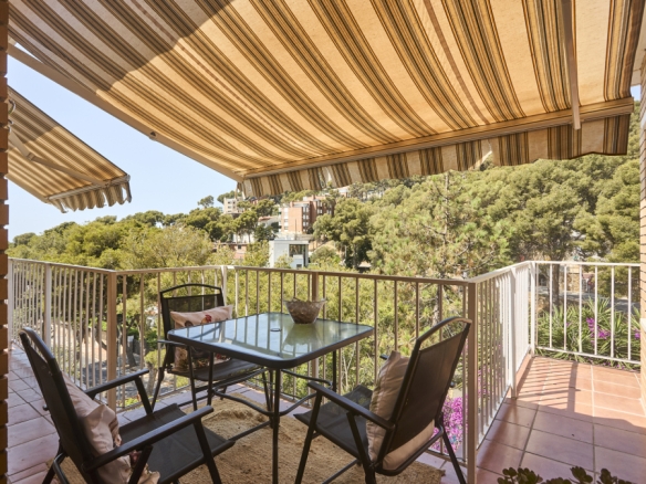 Casa-Chalet en Venta en Garraf Ii (Sitges) Barcelona LES BOTIGUES DE SITGES