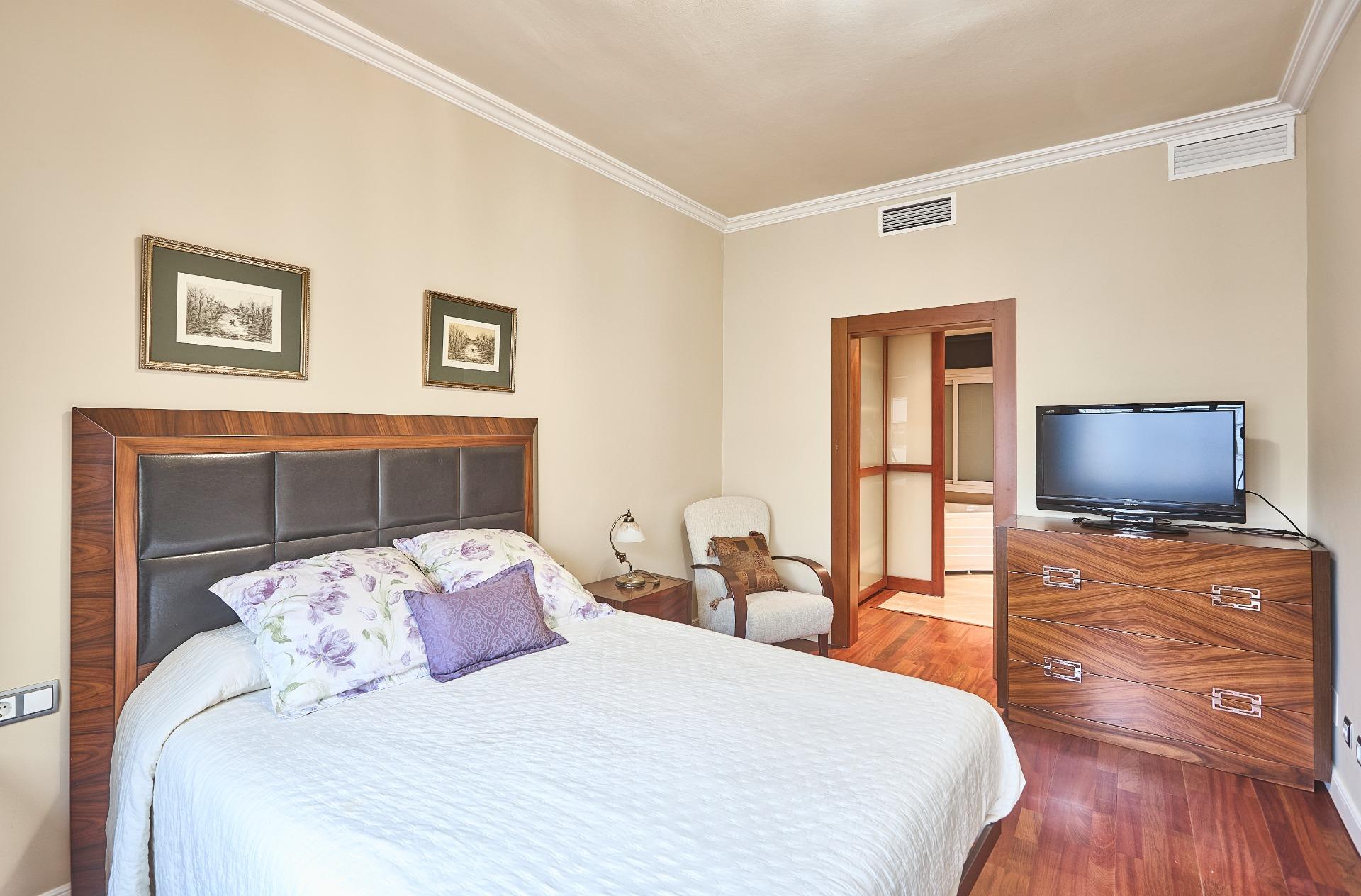 ELEGANTE VIVIENDA EN RAMBLA CATALUNYA foto 5