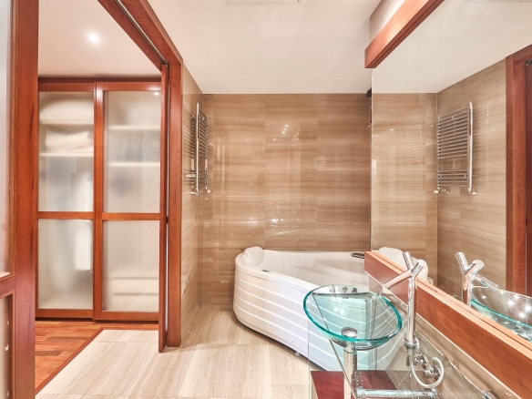 ELEGANTE VIVIENDA EN RAMBLA CATALUNYA foto 8