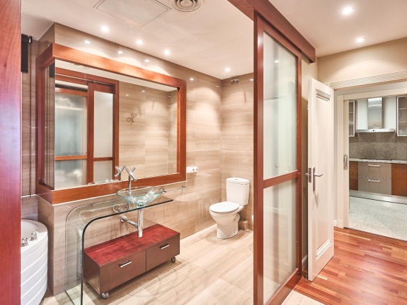 ELEGANTE VIVIENDA EN RAMBLA CATALUNYA foto 9