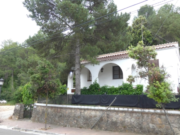 Casa unifamiliar en Pontons! foto 2