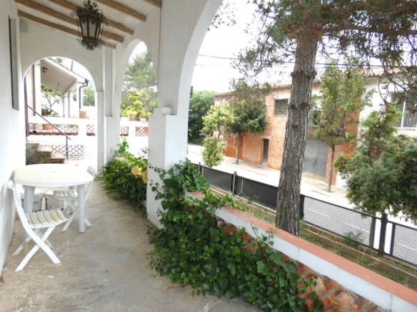 Casa unifamiliar en Pontons! foto 3