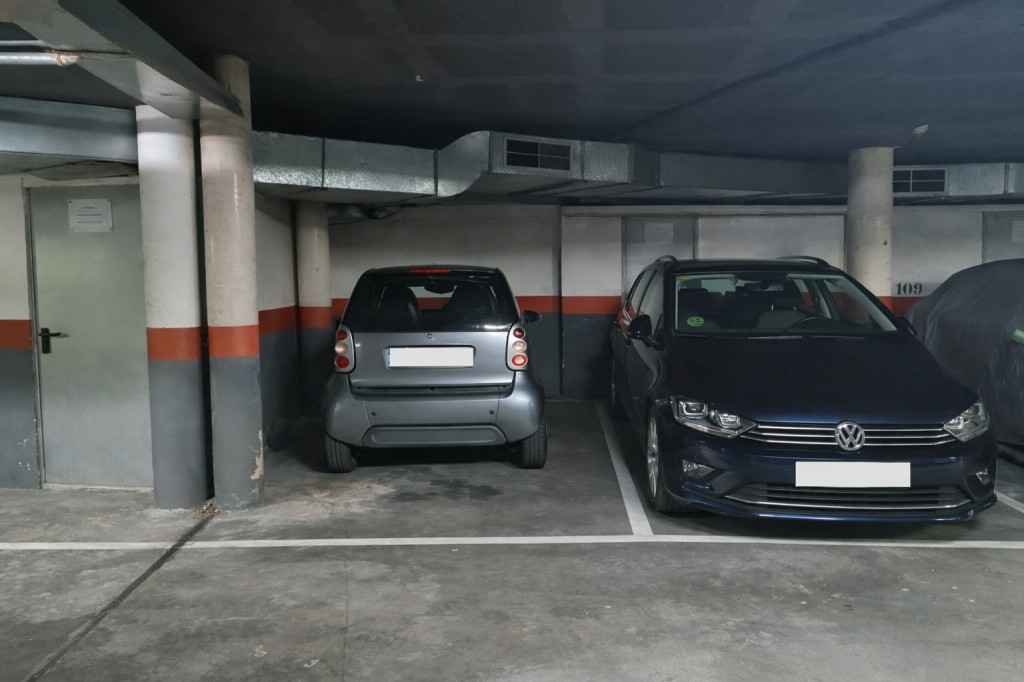 Parking coche en Venta en Castelldefels Barcelona CAN BOU