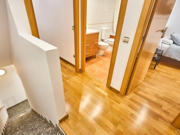 a pocos minutos de Barcelona foto 9