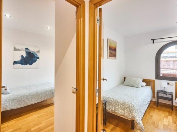 Unifamiliar con licencia turística en el centro de Sant Feliu de Llobregat