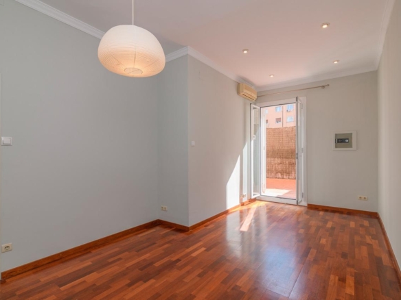 soleada y con un patio exterior privativo foto 3