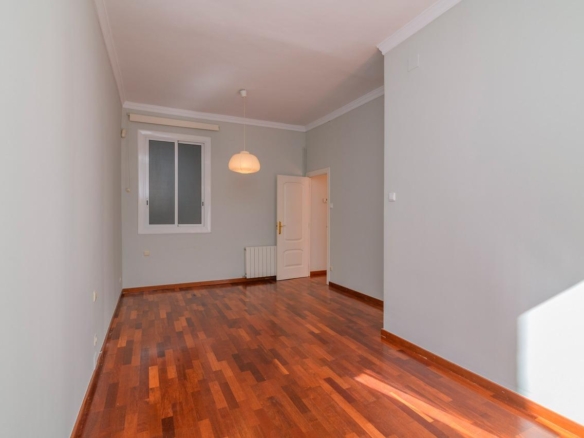 Espléndida vivienda en el corazon de l'Eixample