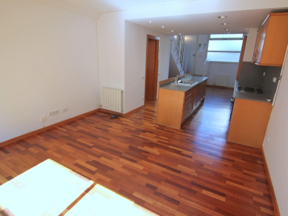 En venda Pis amb 77.00m2, a Barcelona, zona Horta
