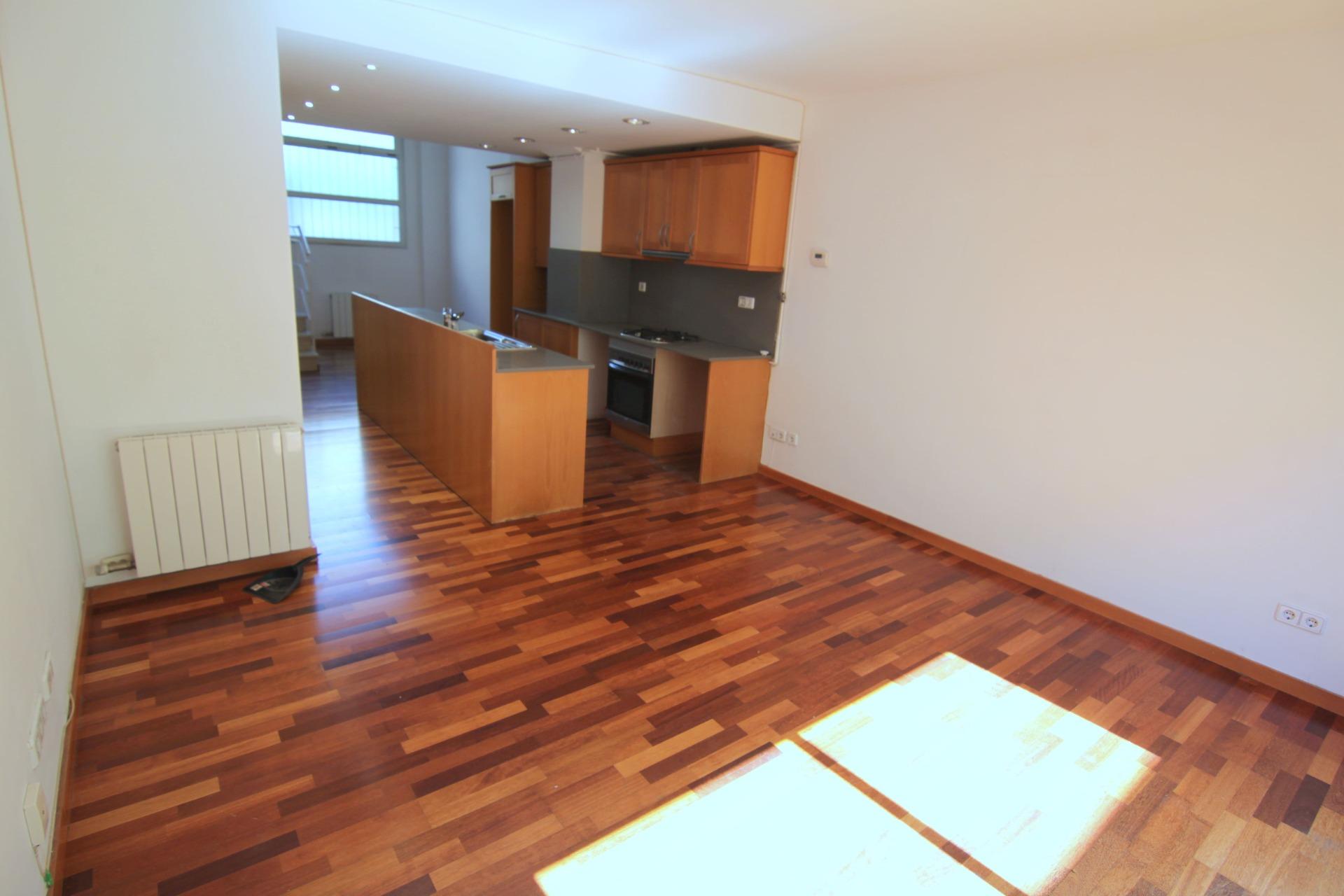 En venda Pis amb 77.00m2, a Barcelona, zona Horta