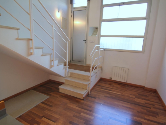 En venda Pis amb 77.00m2, a Barcelona, zona Horta