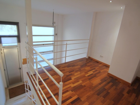 En venda Pis amb 77.00m2, a Barcelona, zona Horta