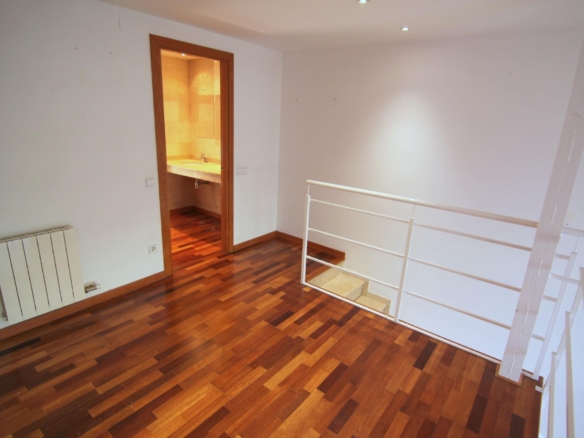 En venda Pis amb 77.00m2, a Barcelona, zona Horta