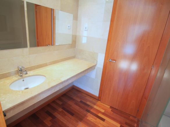 En venda Pis amb 77.00m2, a Barcelona, zona Horta