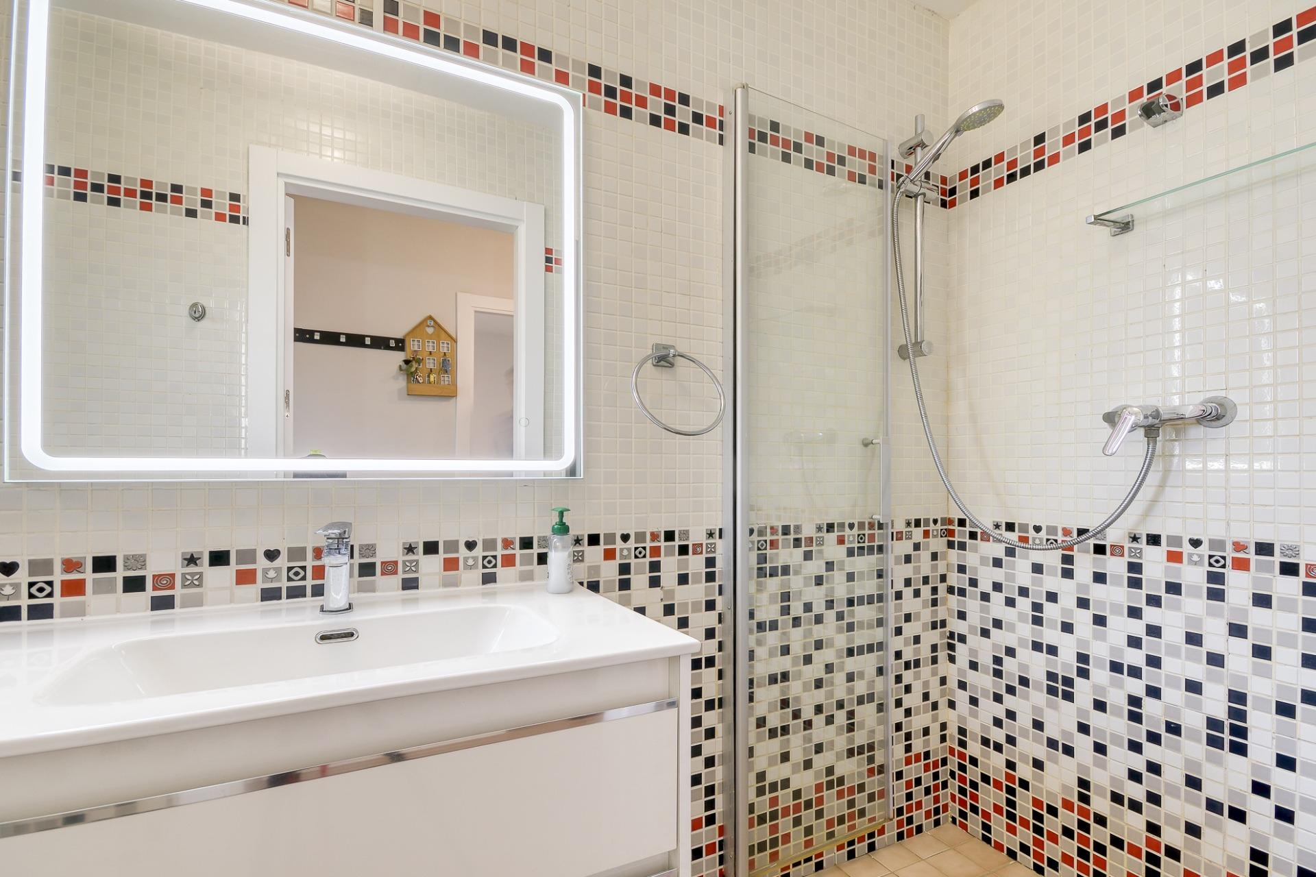 Se vende Adosado de 79.00 m2 en Torroella de Fluvia, zona Vilacolum