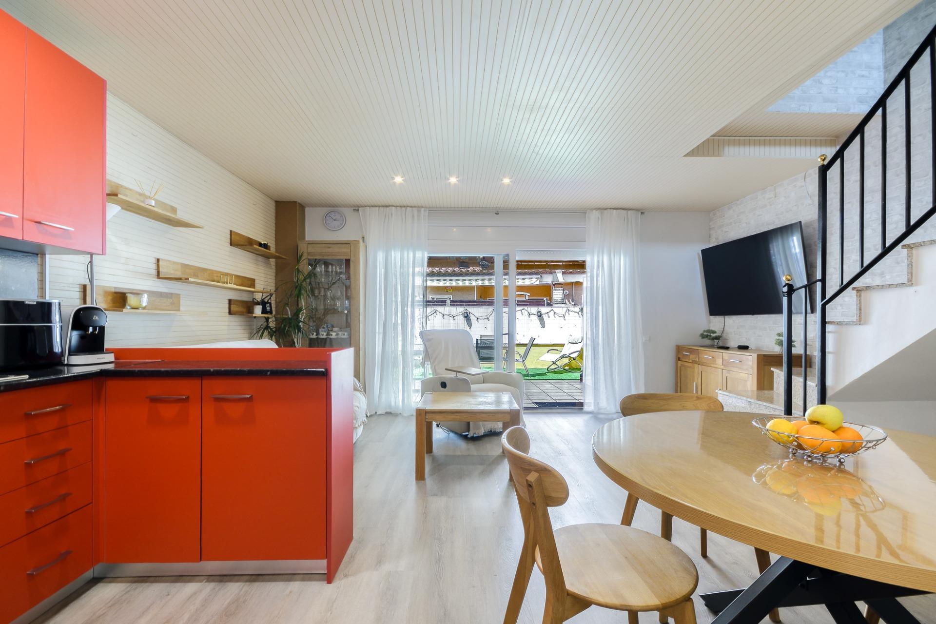 Se vende Adosado de 79.00 m2 en Torroella de Fluvia, zona Vilacolum