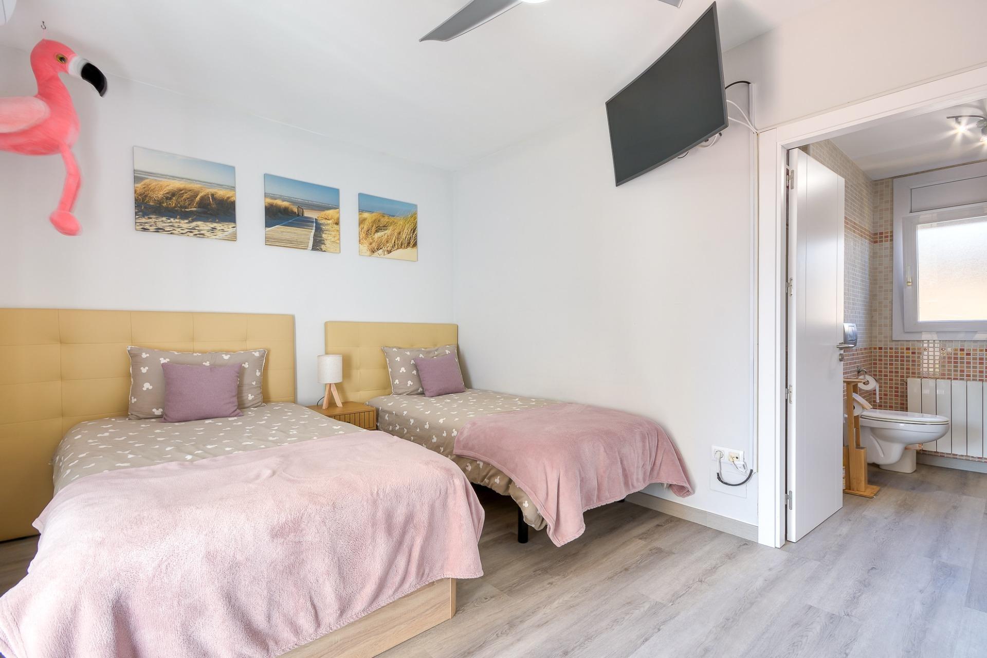 Se vende Adosado de 79.00 m2 en Torroella de Fluvia, zona Vilacolum