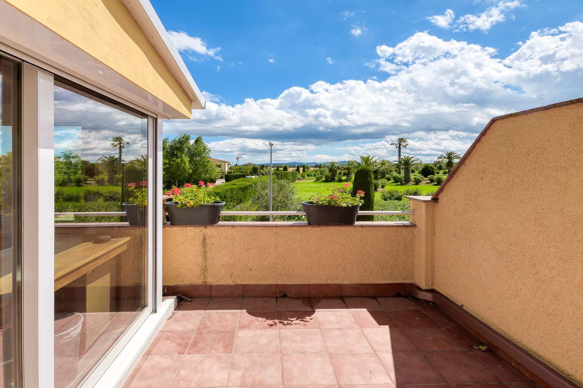 Se vende Adosado de 79.00 m2 en Torroella de Fluvia, zona Vilacolum