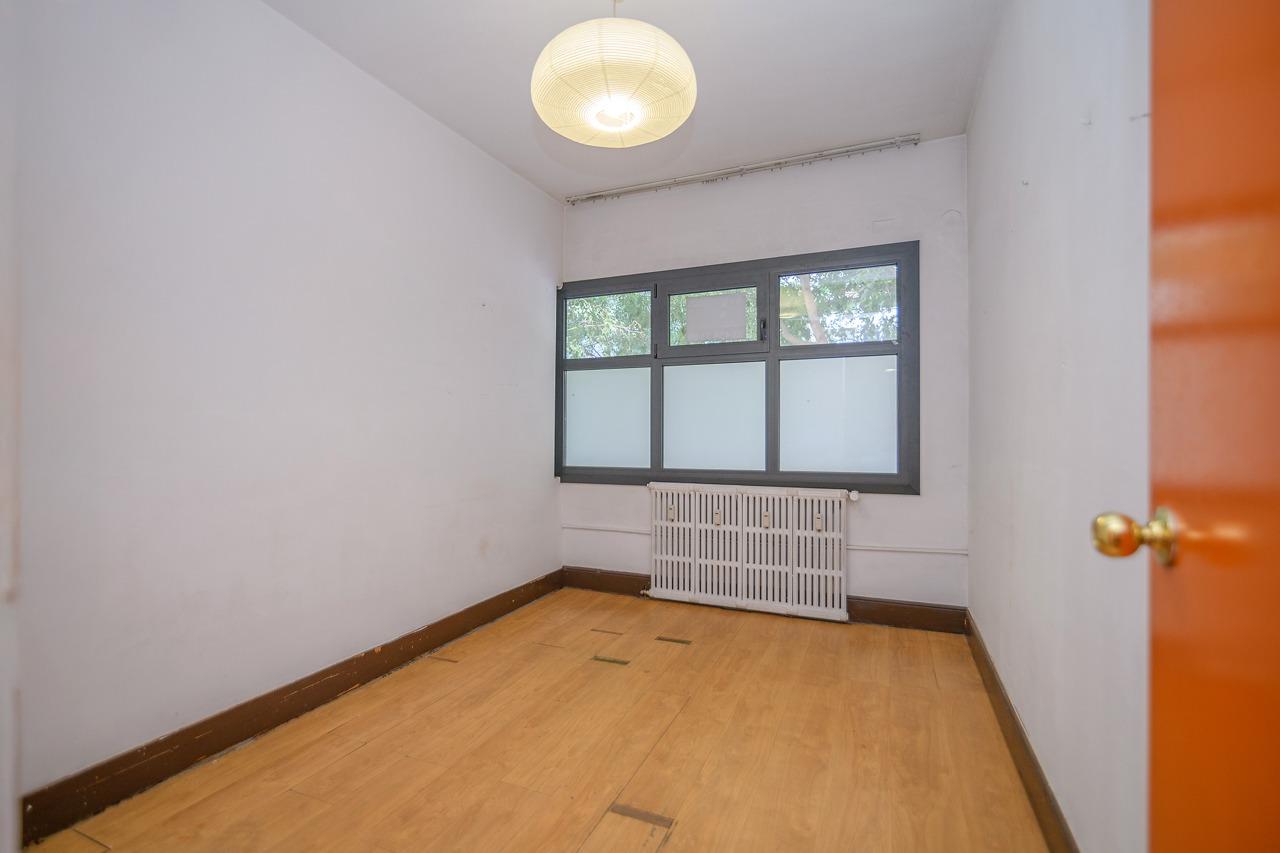 For sale Office with 446.00m2, in Barcelona