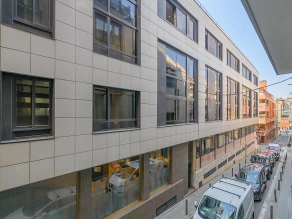 For sale Office with 446.00m2, in Barcelona