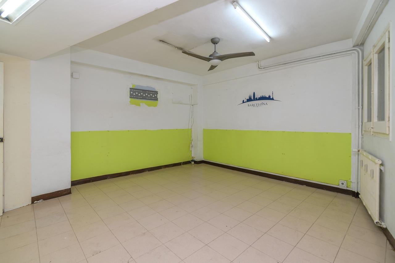For sale Office with 446.00m2, in Barcelona