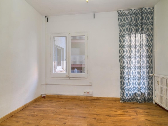 For sale Office with 446.00m2, in Barcelona