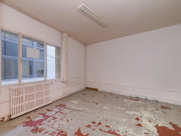 For sale Office with 446.00m2, in Barcelona