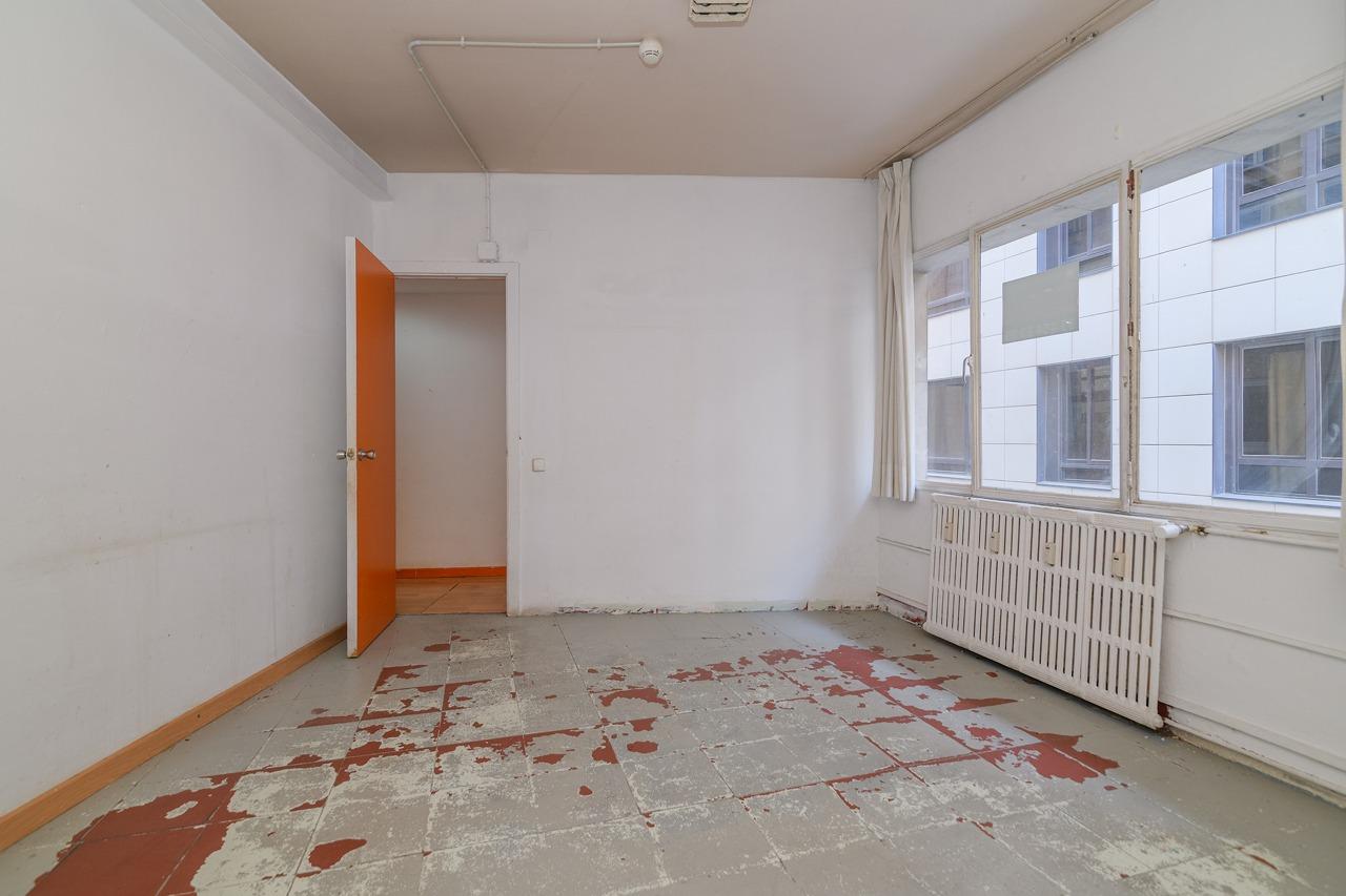 For sale Office with 446.00m2, in Barcelona