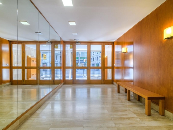 For sale Office with 446.00m2, in Barcelona