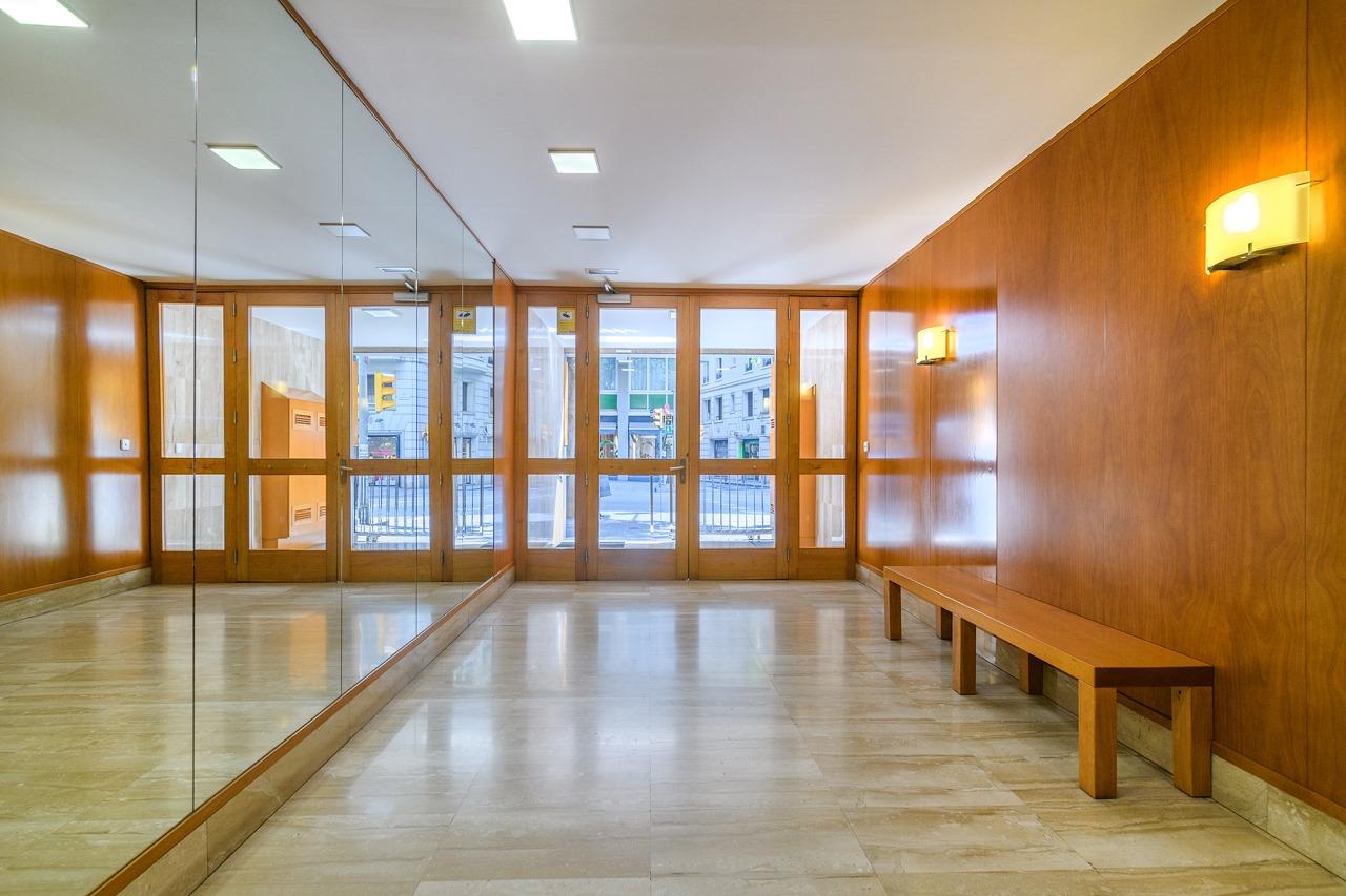 For sale Office with 446.00m2, in Barcelona