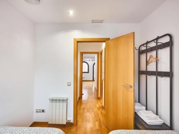 For sale  with 250.00m2, in Sant Feliu de Llobregat