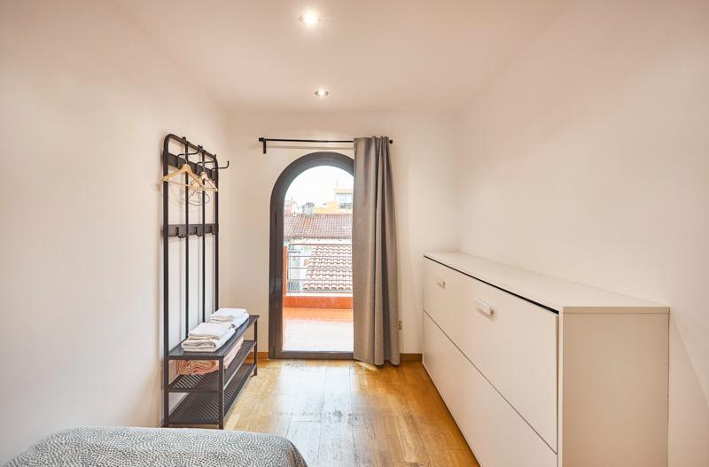 For sale  with 250.00m2, in Sant Feliu de Llobregat