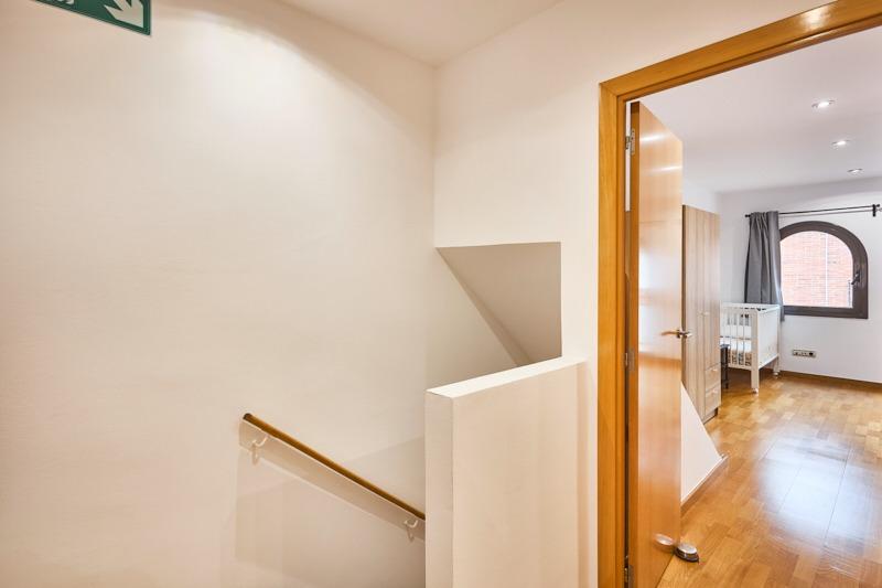 For sale  with 250.00m2, in Sant Feliu de Llobregat