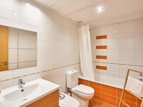 For sale  with 250.00m2, in Sant Feliu de Llobregat