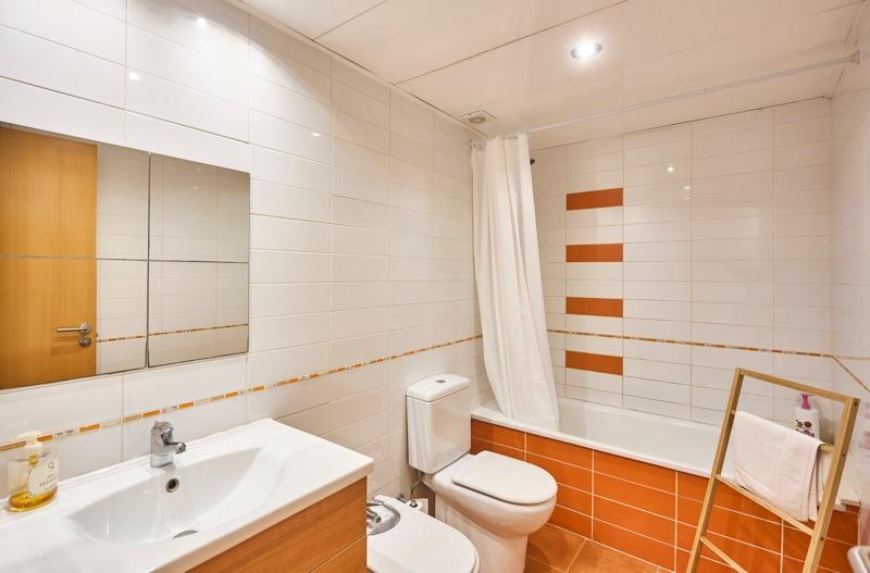 For sale  with 250.00m2, in Sant Feliu de Llobregat