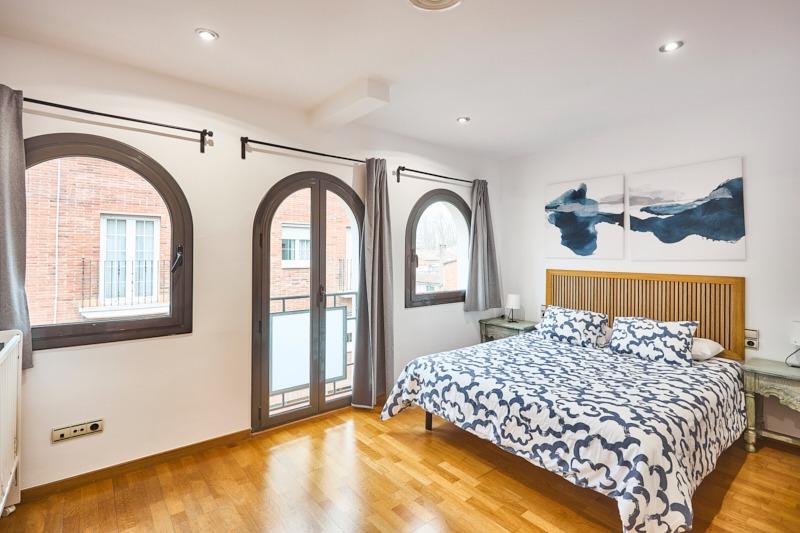 For sale  with 250.00m2, in Sant Feliu de Llobregat