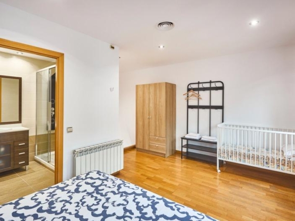 For sale  with 250.00m2, in Sant Feliu de Llobregat