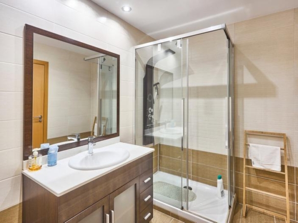 For sale  with 250.00m2, in Sant Feliu de Llobregat
