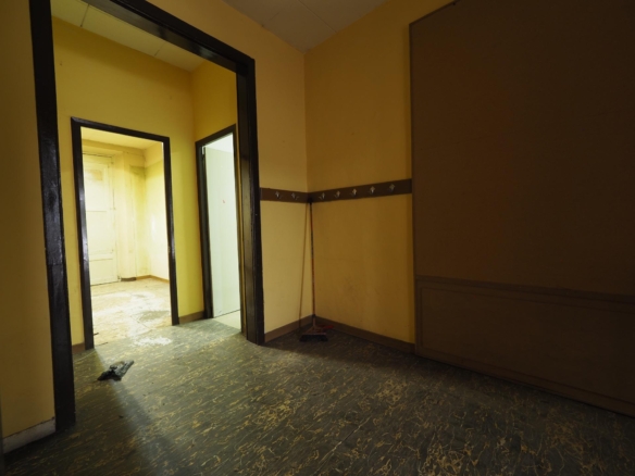 For sale Building with 0.00m2, in Olot
