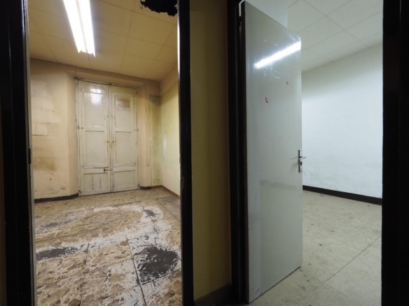 For sale Building with 0.00m2, in Olot